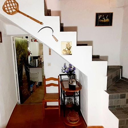 Charming House In Illar With Mountain View And Balcony Villa Buitenkant foto