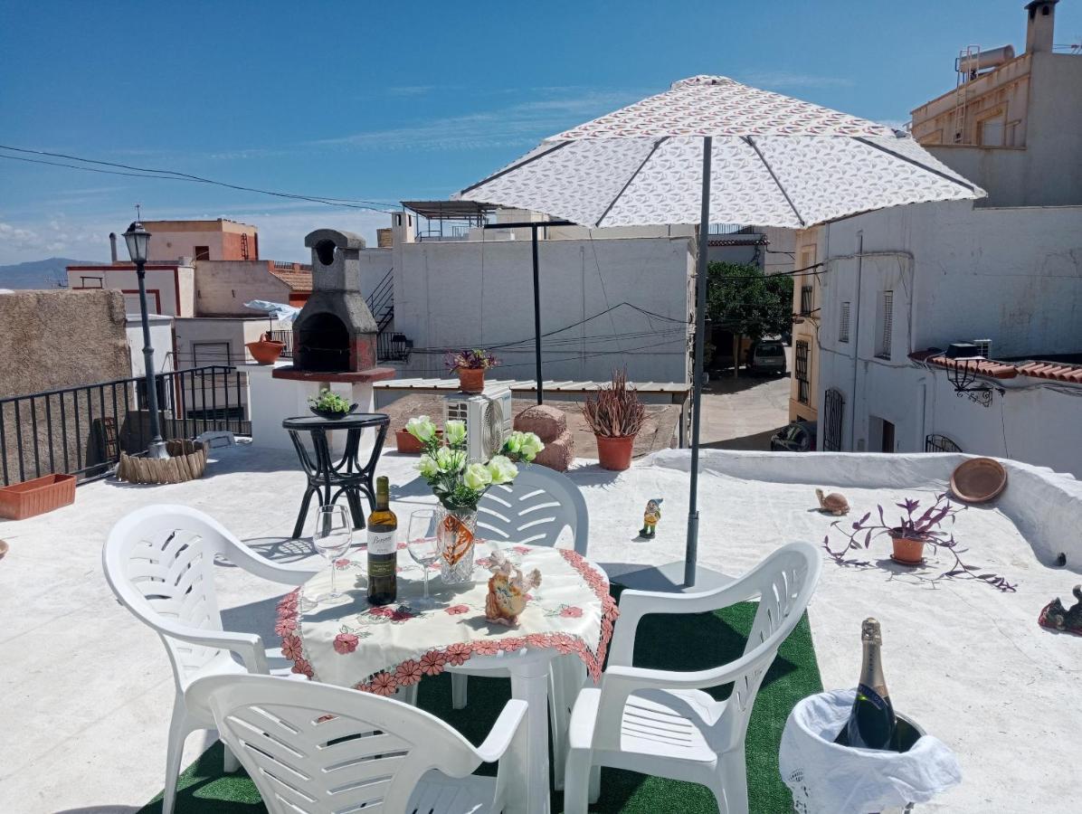 Charming House In Illar With Mountain View And Balcony Villa Buitenkant foto