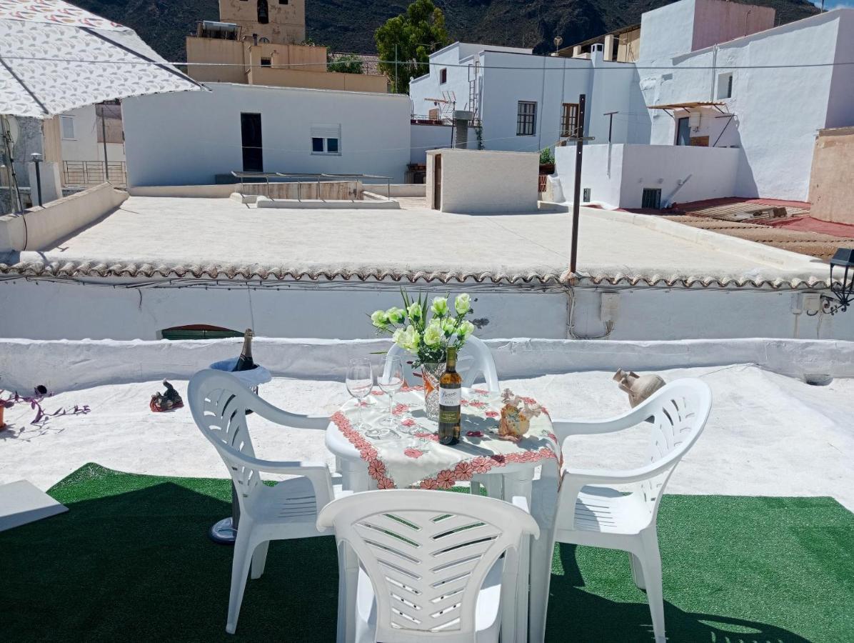 Charming House In Illar With Mountain View And Balcony Villa Buitenkant foto