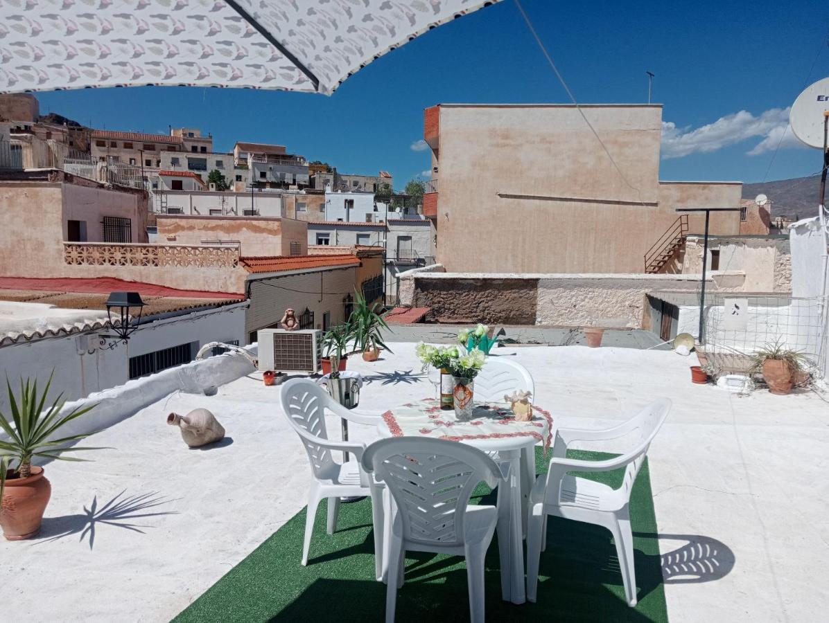 Charming House In Illar With Mountain View And Balcony Villa Buitenkant foto