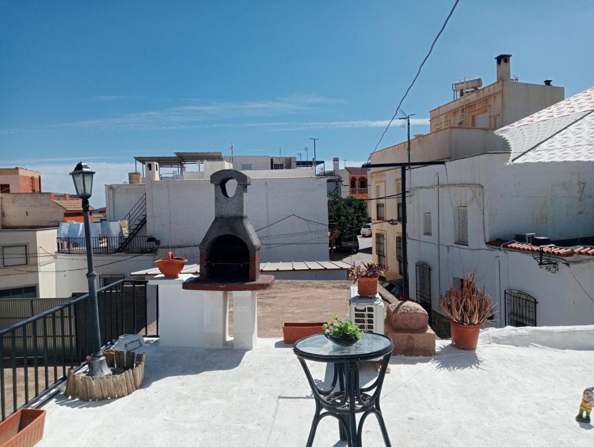 Charming House In Illar With Mountain View And Balcony Villa Buitenkant foto