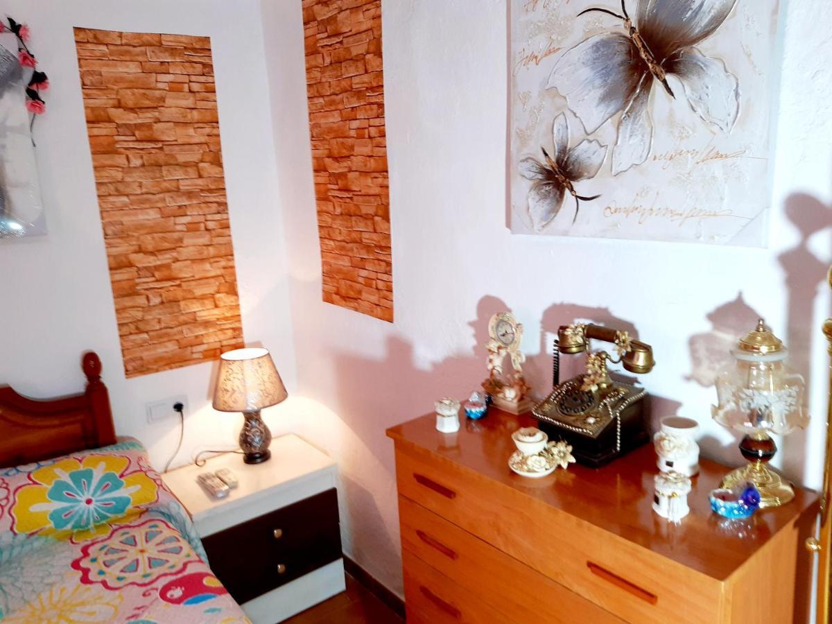 Charming House In Illar With Mountain View And Balcony Villa Buitenkant foto